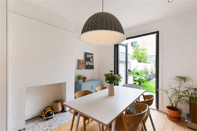 2 Sweeneys Terrace, Dublin 8