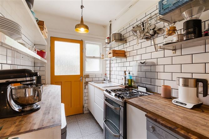 2 Sweeneys Terrace, Dublin 8
