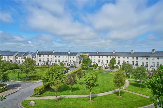 38 The Crescent Robswall , Malahide, County Dublin