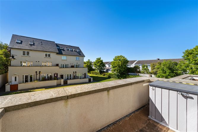 5 The Crescent, Robswall, Malahide, Co. Dublin
