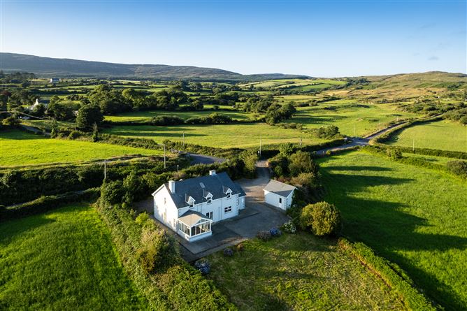 Uluru, Brahalish,, Durrus,   West Cork