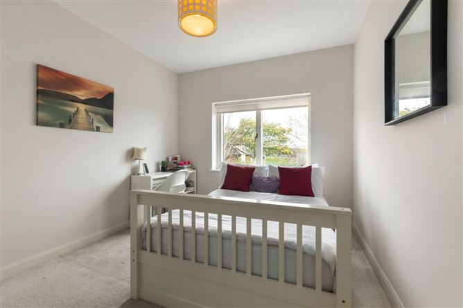 8 Willow Glen, Glenamuck Road, Carrickmines, Dublin 18