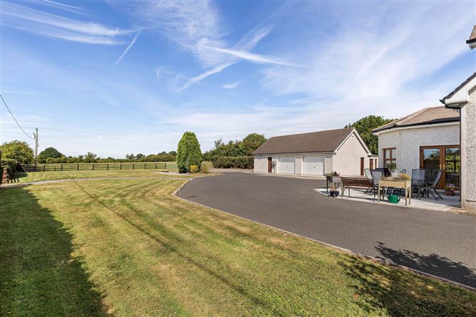 Photo 34 of 41 — Oak Vale, Ballymagillan, Maynooth, Co. Meath