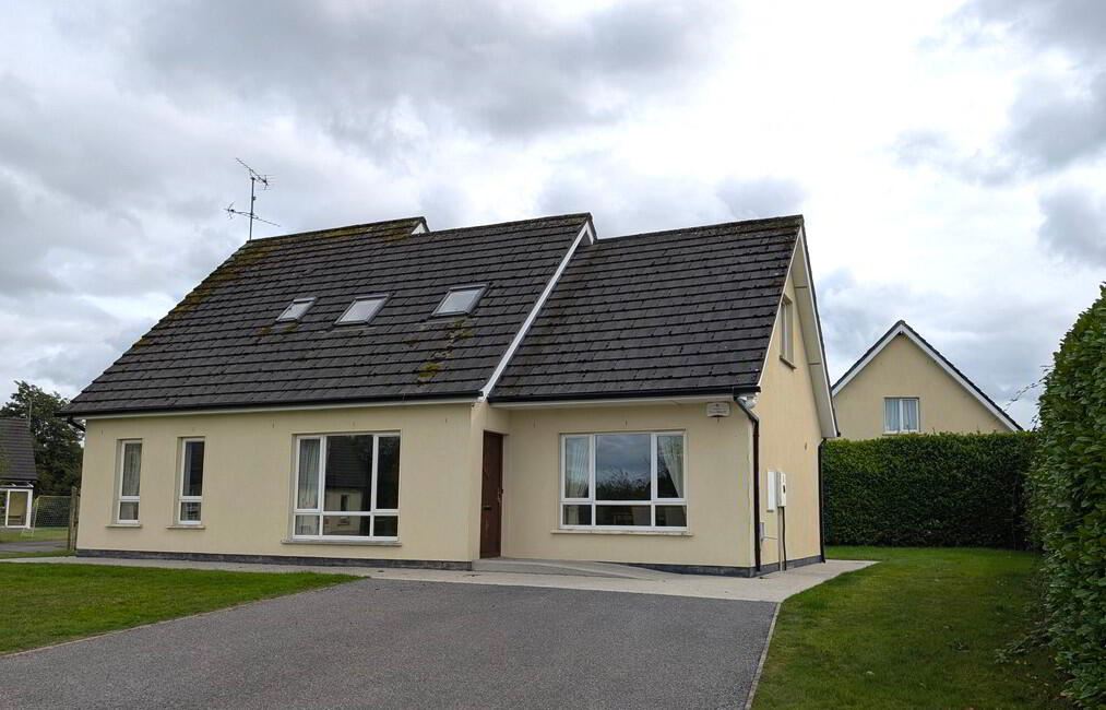 6 Foalies Bridge, Belturbet, Cavan