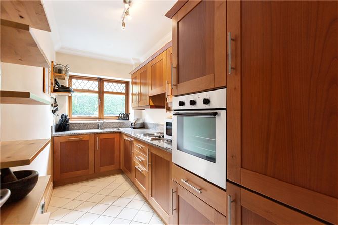6 Shrewsbury Lodge, Johnstown Road, Cabinteely, Co. Dublin