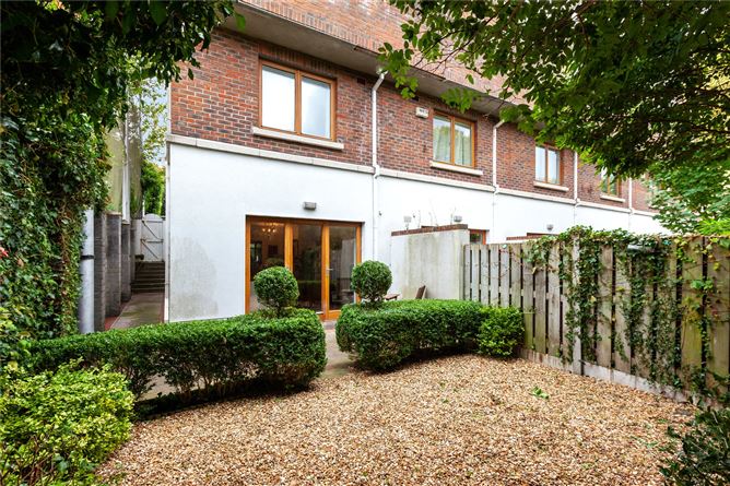 6 Shrewsbury Lodge, Johnstown Road, Cabinteely, Co. Dublin
