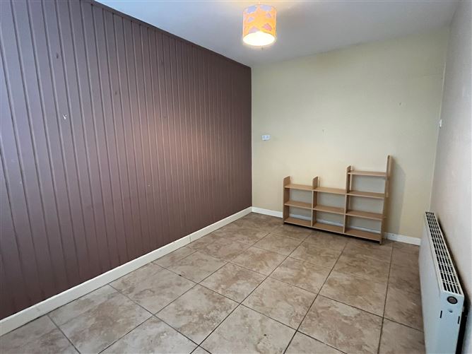 54 Brookville, Clareview, Limerick