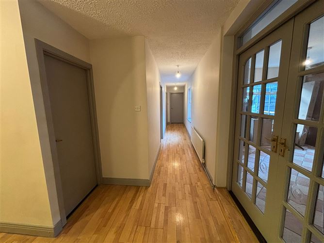 Hole In The Wall Road, Dublin 13