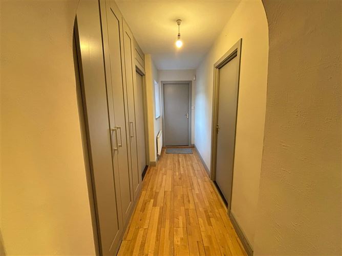 Hole In The Wall Road, Dublin 13