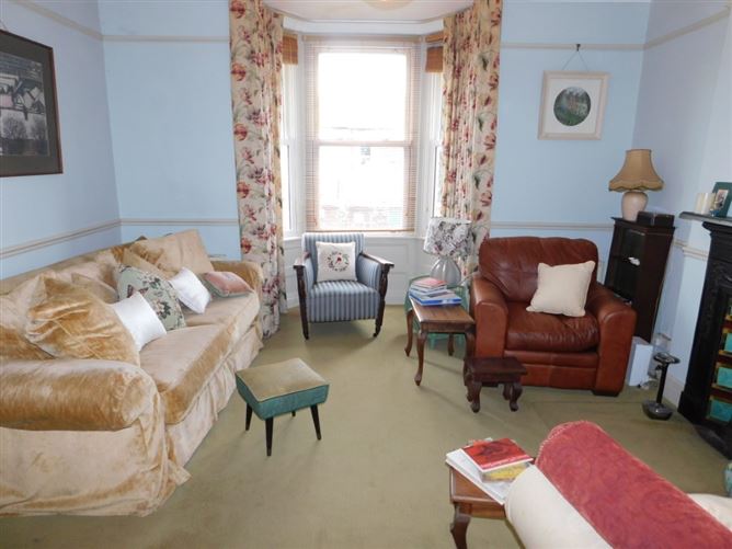 7 Roseneath Villas, Military Road, St Lukes, Cork