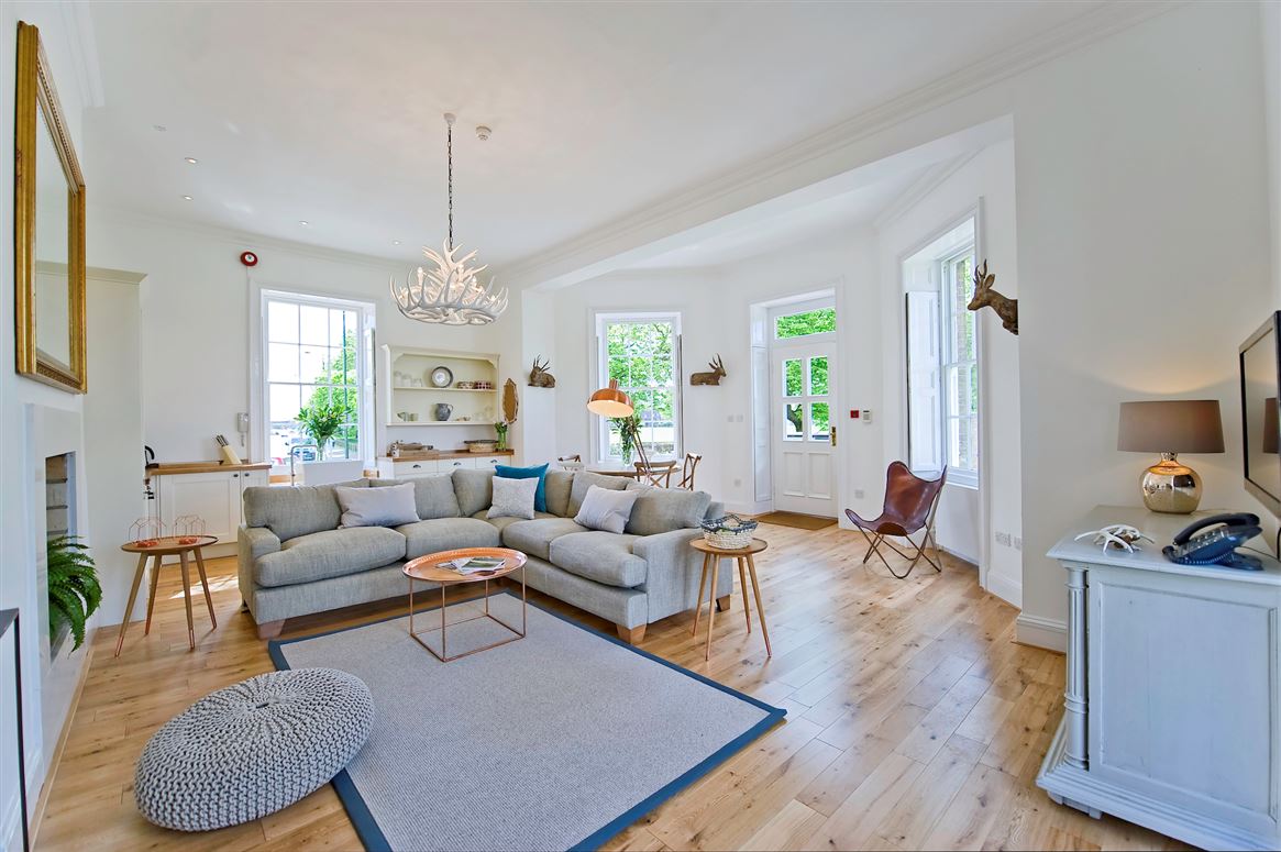 Upper Garden Suite,Molesey,Greater London,United Kingdom