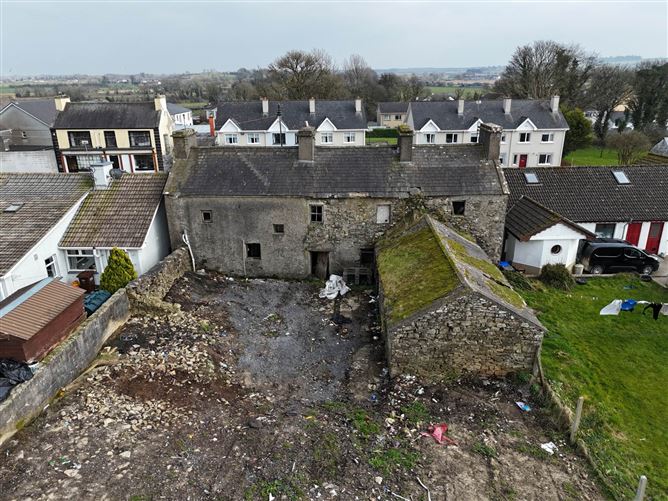 Residence On C. 0.60 Acres, Ballinagare Village, County Roscommon