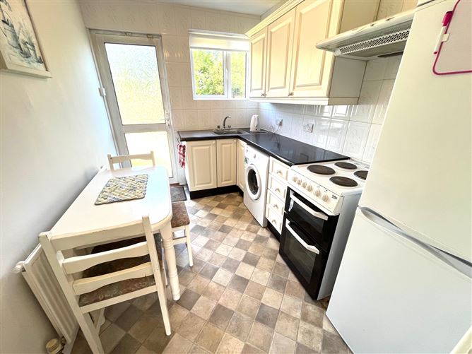 12 Glendhu Road, Navan Road, Dublin 7