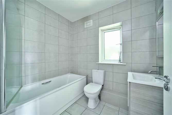 9 Oaktree Lawn, Cunnaberry Hill, Kildare, County Kildare