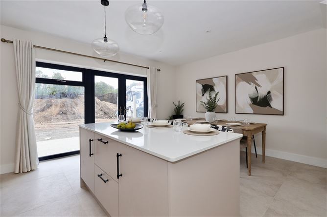 Photo 13 of 34 — Four Bedroom Homes, Fionnan Mor, Coosan, Athlone, Co. Westmeath