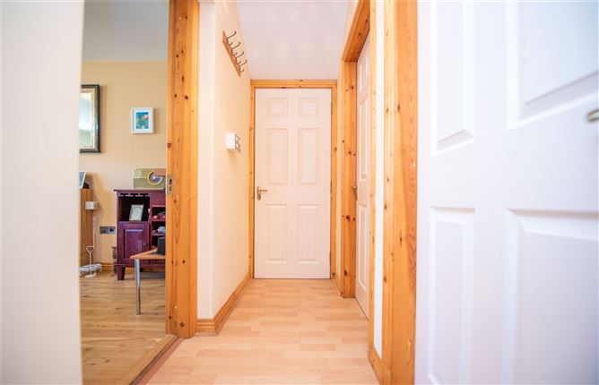 82 Garran Ard, Doughiska, Galway