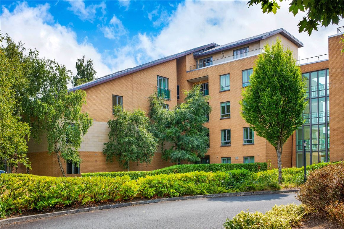 5 The Ramparts, Cabinteely, Dublin 18 Sherry FitzGerald Foxrock