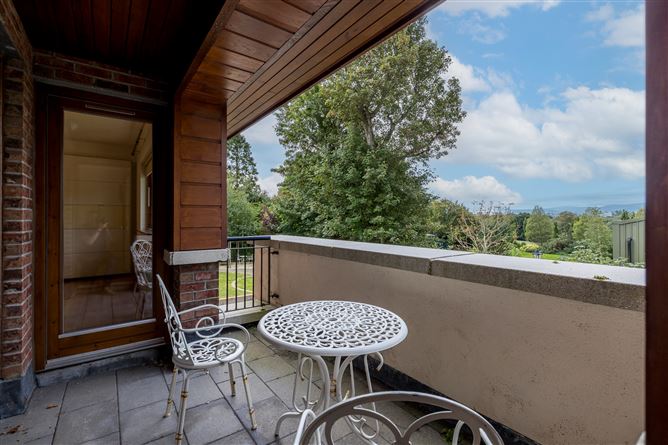 11 Somerton, Castleknock Golf & Country Club, Castleknock, Dublin 15