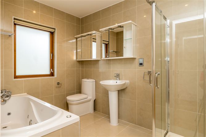 11 Somerton, Castleknock Golf & Country Club, Castleknock, Dublin 15