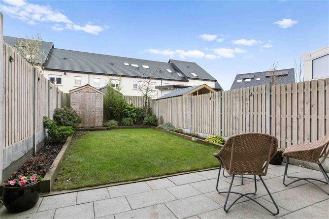 28 Shackleton Crescent, Lucan, Co. Dublin