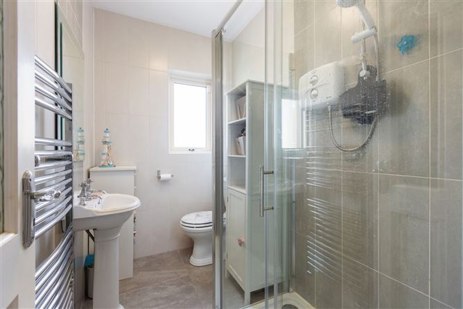 6 Windsor Court, Stradbrook Road, Blackrock, Co. Dublin