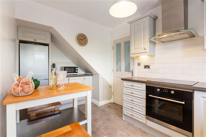 6 Windsor Court, Stradbrook Road, Blackrock, Co. Dublin