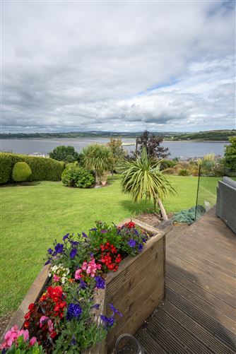 https://photos-a.propertyimages.ie/media/5/4/1/4950145/886a5768-7ea2-4417-b49f-a61e88d968bb_l.jpg