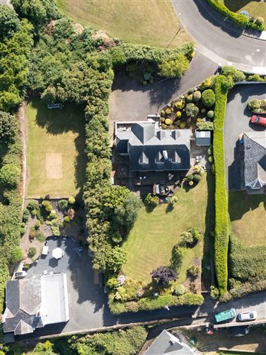 https://photos-a.propertyimages.ie/media/5/4/1/4950145/886a5768-7ea2-4417-b49f-a61e88d968bb_l.jpg