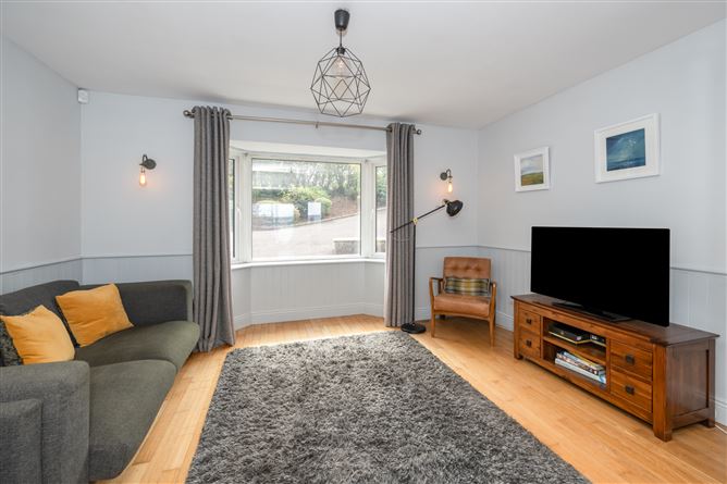 https://photos-a.propertyimages.ie/media/5/4/1/4950145/886a5768-7ea2-4417-b49f-a61e88d968bb_l.jpg
