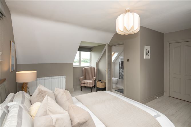 https://photos-a.propertyimages.ie/media/5/4/1/4950145/886a5768-7ea2-4417-b49f-a61e88d968bb_l.jpg