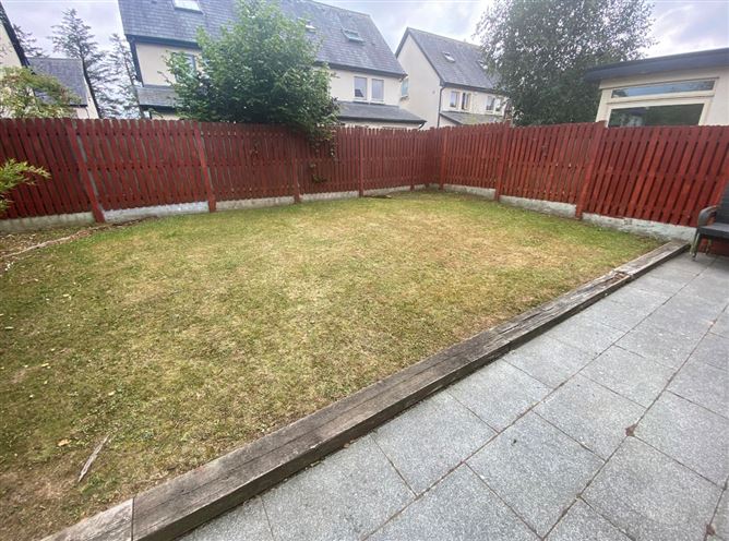 Chapelwood View, Hollystown, Dublin 15