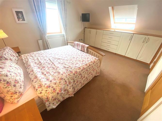 Chapelwood View, Hollystown, Dublin 15