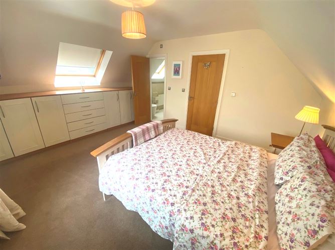 Chapelwood View, Hollystown, Dublin 15