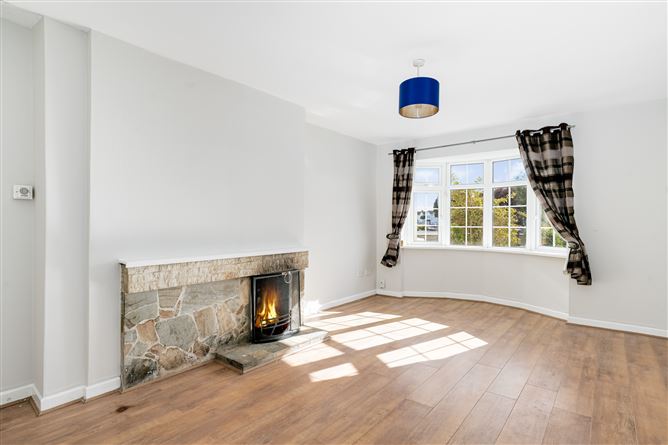 Photo 3 of 16 — 28 Griffith Court, Fairview,   Dublin 3