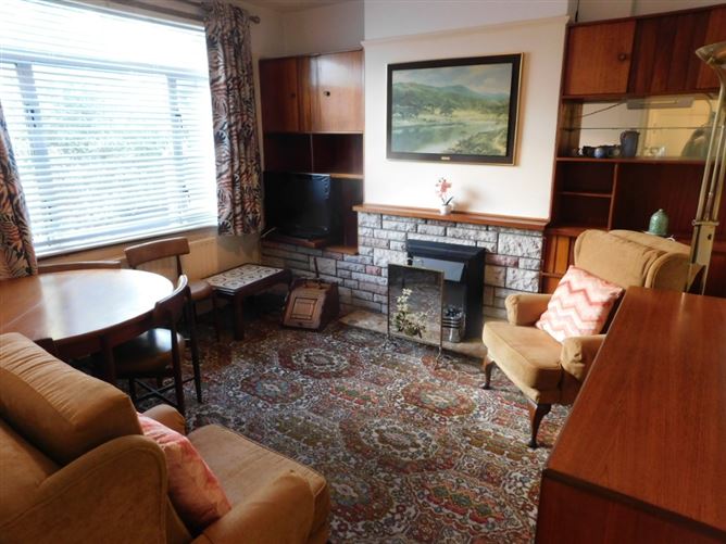 Sant Angelo, 1 Brookfield Lawn, The Lough, Cork
