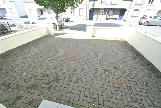 17 Limerick Street, Roscrea, Co. Tipperary