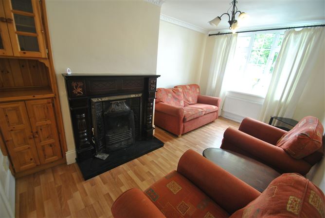 17 Limerick Street, Roscrea, Co. Tipperary