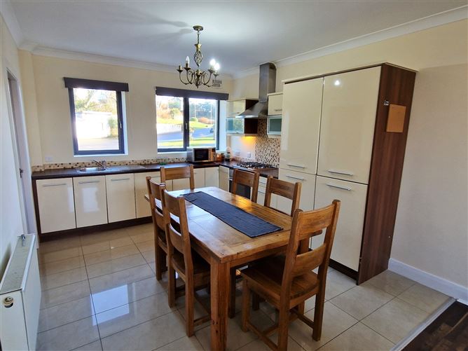 12 Silverbridge Court, Knock Road, Claremorris, Co. Mayo