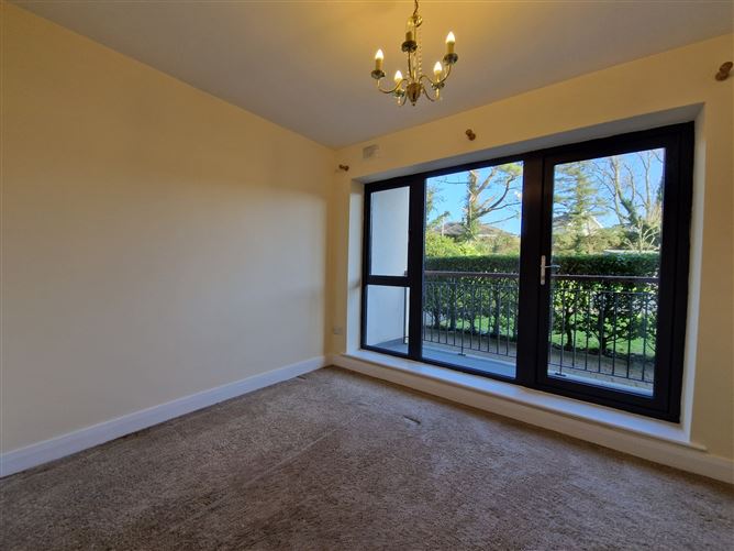 12 Silverbridge Court, Knock Road, Claremorris, Co. Mayo