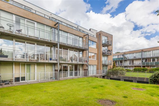 110 Griffith Hall, Drumcondra, Dublin 9