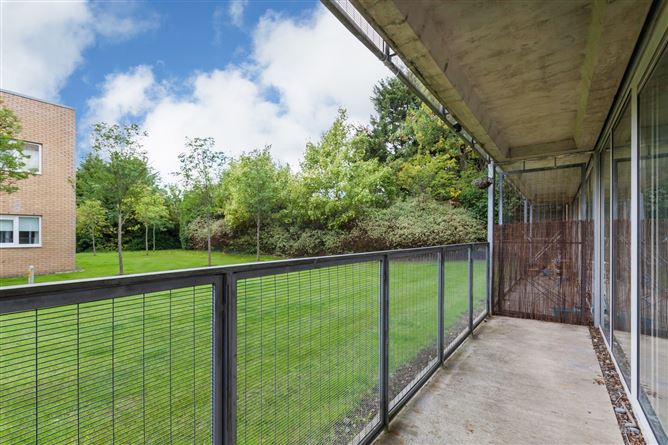 110 Griffith Hall, Drumcondra, Dublin 9