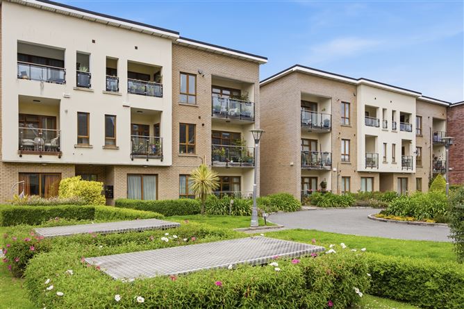 https://photos-a.propertyimages.ie/media/5/4/2/5003245/a72b4586-38f7-4e44-8e04-1ce17fb8631a_l.jpg