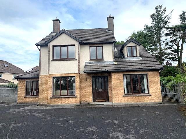 8 Cluain Airne, Clybaun Road, Knocknacarra, Co. Galway