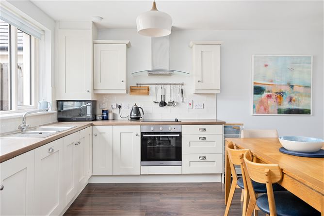 Photo 5 of 23 — 10 Stratton Close, Adamstown Square, Lucan, Dublin
