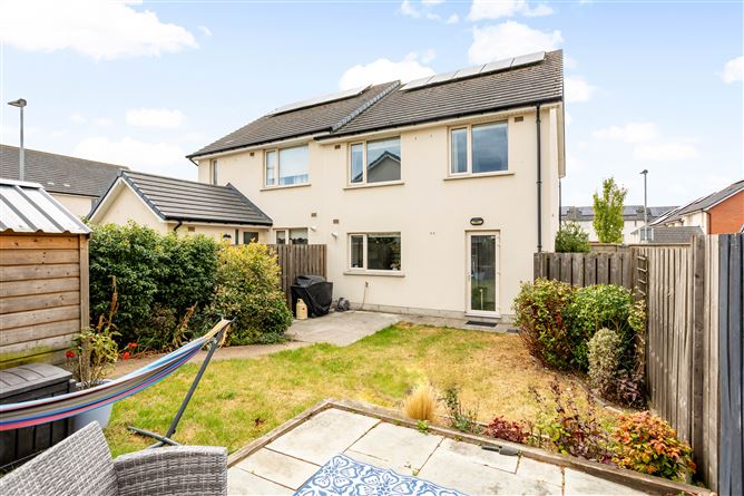 Photo 21 of 23 — 10 Stratton Close, Adamstown Square, Lucan, Dublin