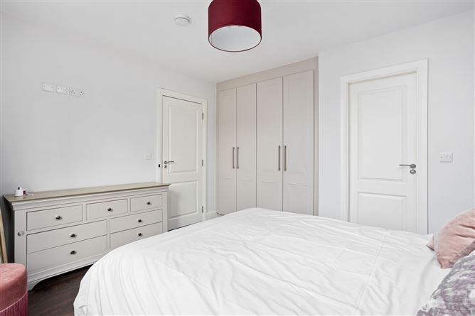 Photo 14 of 23 — 10 Stratton Close, Adamstown Square, Lucan, Dublin