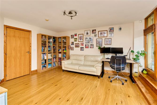 58 Woodbrook Crescent, Dublin 15