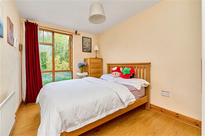 Photo 7 of 15 — 58 Woodbrook Crescent, Dublin 15