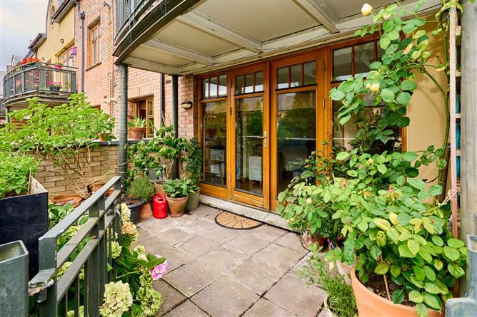 Photo 13 of 15 — 58 Woodbrook Crescent, Dublin 15