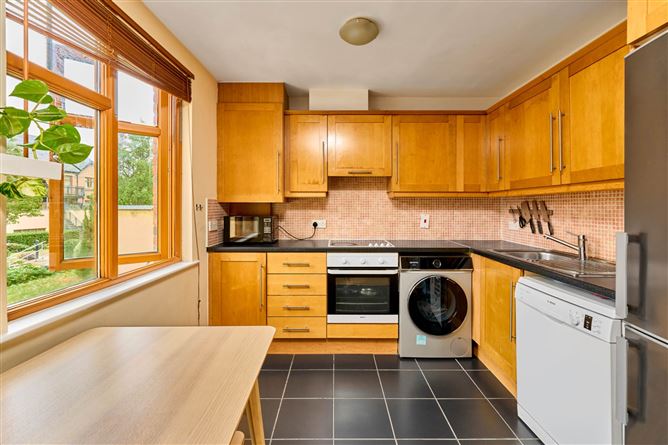Photo 6 of 15 — 58 Woodbrook Crescent, Dublin 15